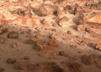 Another high-resolution image of the surface of Mars. Credit: NASA/JPL Image Processing: E. Vandencbulek
