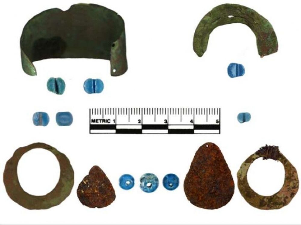 Artifacts from the excavations at Punyik Point. Credit: ML Kunz et al., 2021, American Antiquity