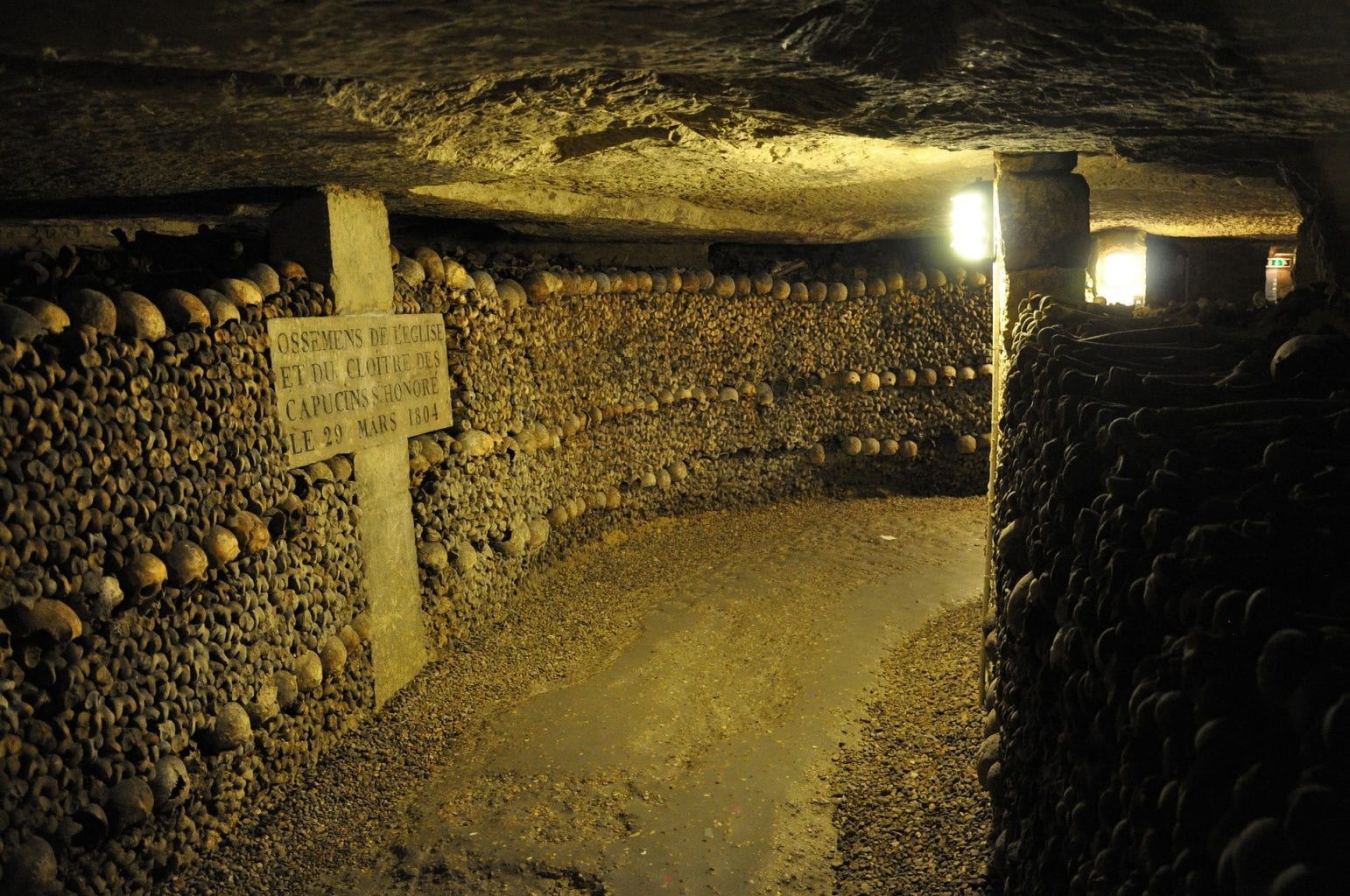 The total length of the Paris catacombs has been estimated to at least 300 kilometers although most of them are closed to the public. Credit: Chiefhardy/Pixabay