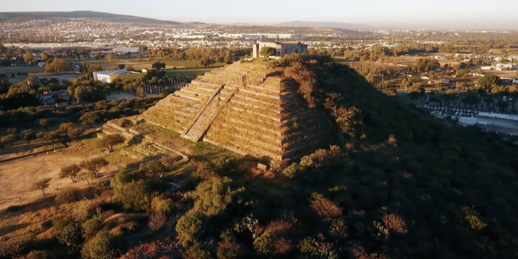 A screengrab showing an aerial view of the Pyramid of El Cerrito. Image Credit: Video Master Producciones / Youtube.