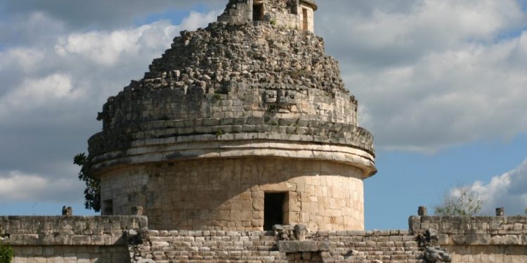 An image of the observational tower of El Caracol at Chichen Itza. Image Credit: Jumpstory.