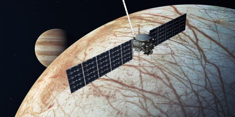 Artist's impression of NASA's Europa Clipper spacecraft, set to launch in 2024 towards Jupiter's moon. Credit: NASA/JPL-Caltech