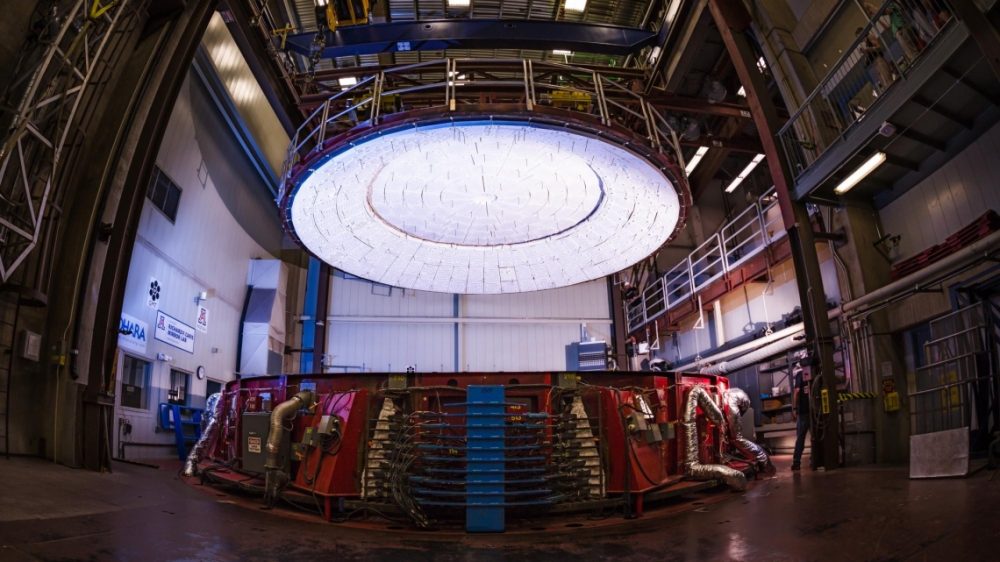The incredible one-of-a-king spinning furnace below the University of Arizona, used to make the mirrors for the Giant Magellan Telescope. Credit: Damien Jemison, Giant Magellan Telescope – GMTO Corporation