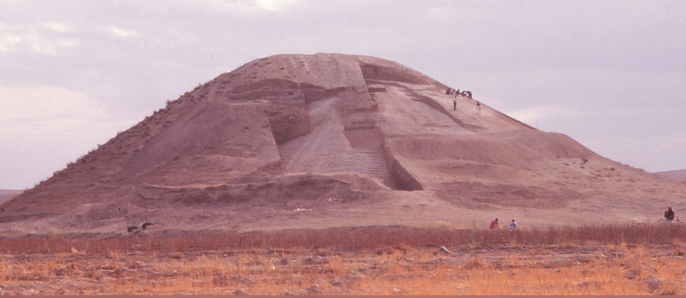 Scientists say that the oldest war memorial in the world resembles the pyramid of Djoser. Credit: Euphrates Salvage Project & Antiquity Publications