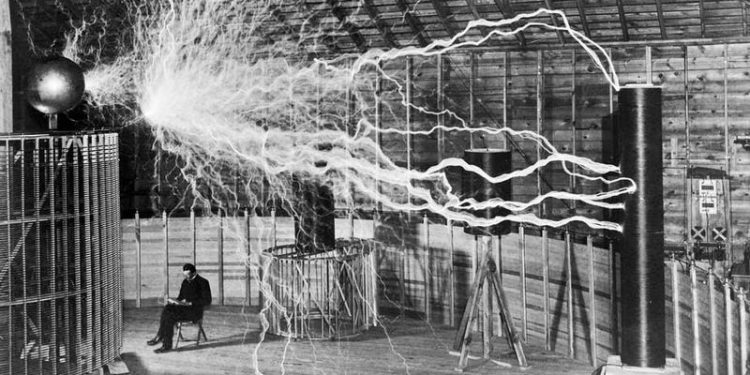 Nikola Tesla working in his Colorado Springs Laboratory. The genuis' inventions like the Tesla valve are still not completely understood more than 100 years later. Credit: Dickenson V. Alley, Wellcome Collection, CC BY