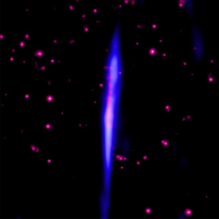 The G0.17-0.41 filament imaged by the Chandra Telescope. Credit: NASA/CXC/UMass/Q.D. Wang; NRF/SARAO/MeerKAT