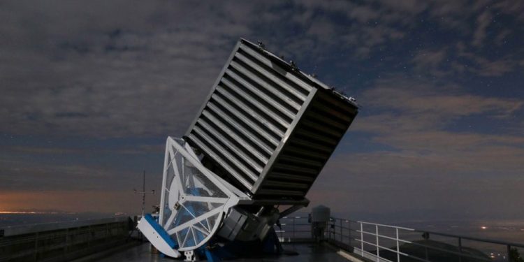 The 2.5-meter SDSS optical telescope at Apache Point Observatory, used for the observation of tenths of thousands of distant quasars. Credit: Alfred Sloan Foundation