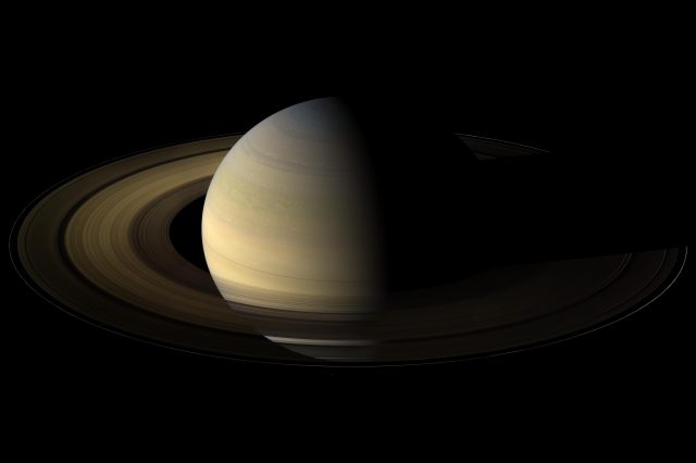 Planetologists found a link between Saturn's rings and the size of the planet's core. Credit: NASA/JPL/Space Science Institute