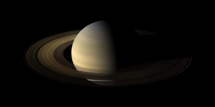 Planetologists found a link between Saturn's rings and the size of the planet's core. Credit: NASA/JPL/Space Science Institute