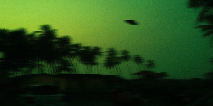 Two Canadian aircraft reported the sighting of a bright Green UFO on July 30 this year. Credit: Unsplash