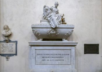 FLORENCE, TUSCANY/ITALY. Monument to Niccolo di Bernardo dei Machiavelli in Santa Croce Church in Florence. Depositphotos.