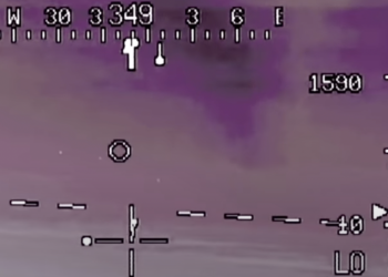 A screengrab from the video showing three UFO - UAP. Image Credit: The Debrief.