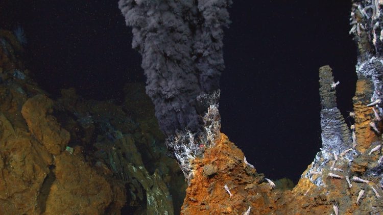 An image of an underwater hydrothermal vent. Image Credit: Woods Hole Oceanographic Institution.