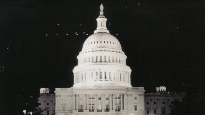 An image showing UFOs flying over the Capitol in Washington D.C., July 26, 1952.