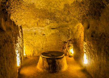 A photograph of the ancient underground city of Nushabad. Depositphotos.