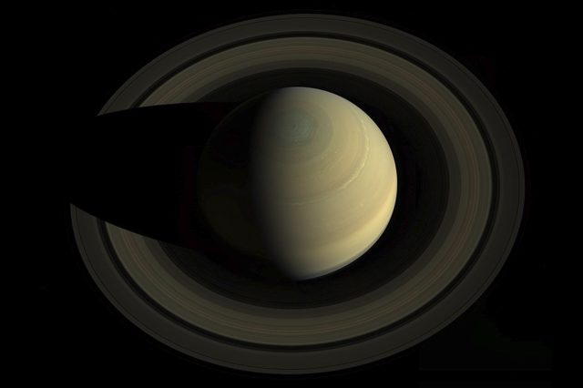 A beautiful view of Saturn and its rings, as seen by Cassini. Credit: NASA/JPL-Caltech/SSI/Cornell