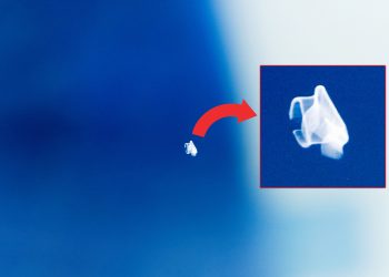 UFO photographed by the STS-115 mission. Image Credit: NASA.