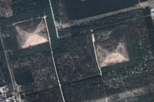 Google Earth view of the pyramids of China. Credit: Google/Curiosmos.
