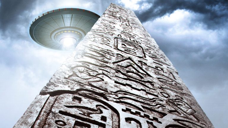 An illustration of interstellar artifacts and UFOs. Depositphotos.