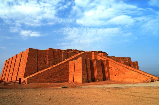 Restored ziggurat in ancient Ur, sumerian temple, Iraq. YAYIMAGES.
