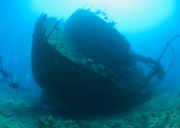 A photograph of a shipwreck. YAYIMAGES.