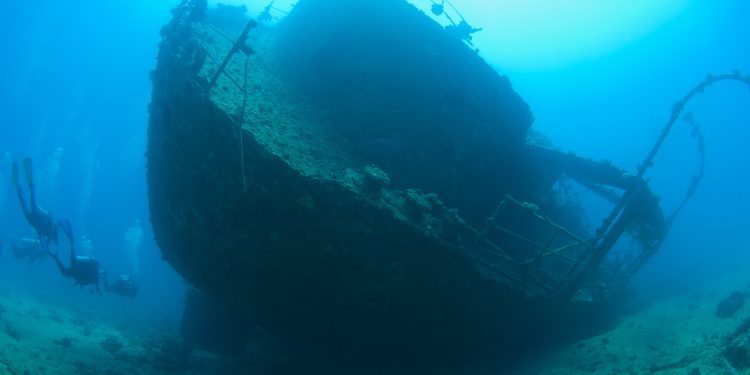 A photograph of a shipwreck. YAYIMAGES.