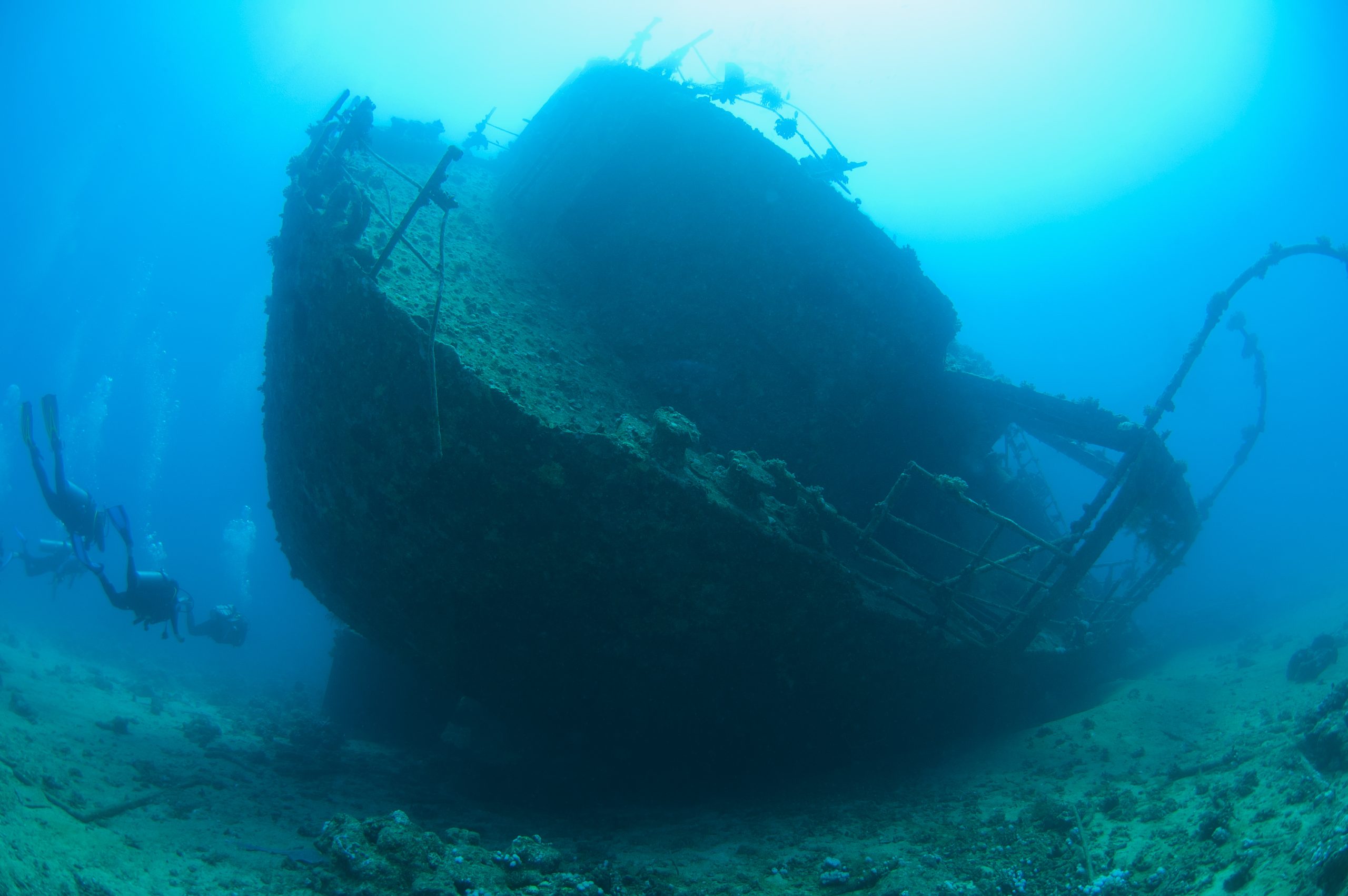 A photograph of a shipwreck. YAYIMAGES.