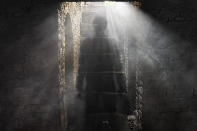 An illustration of a ghost inside the tower of London. Depositphotos.