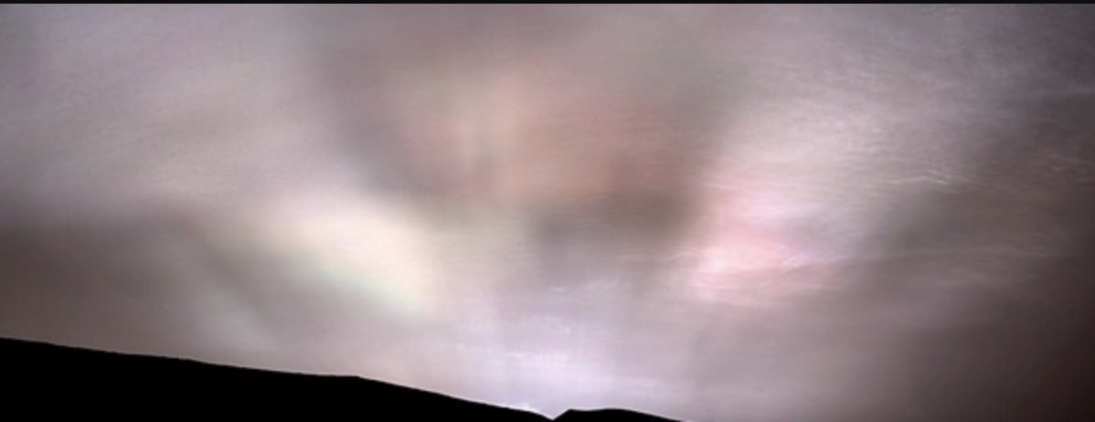 Beautiful clouds and sun rays on Mars. NASA/JPL-Caltech/MSSS/SSI.