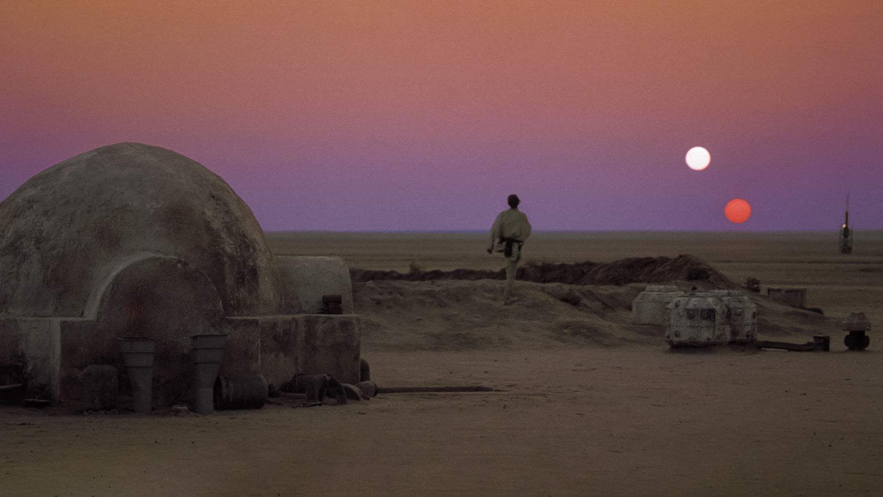 This screenshot shows a binary sunset on Tatooine. Image Credit: Disney/Lucasfilm.