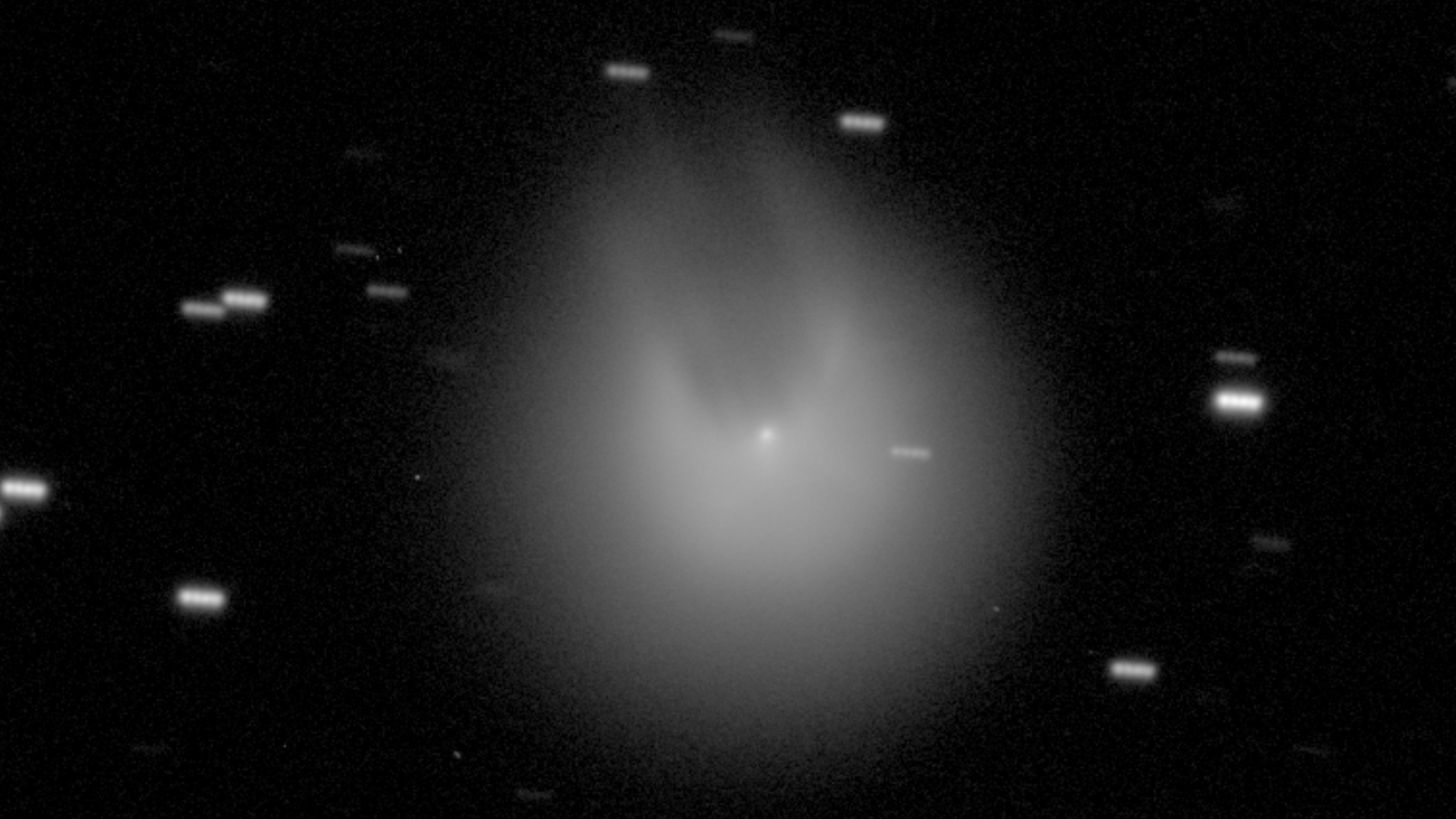 Comet 12P:Pons-Brooks. Image credit: Comet Chasers/Richard Miles)