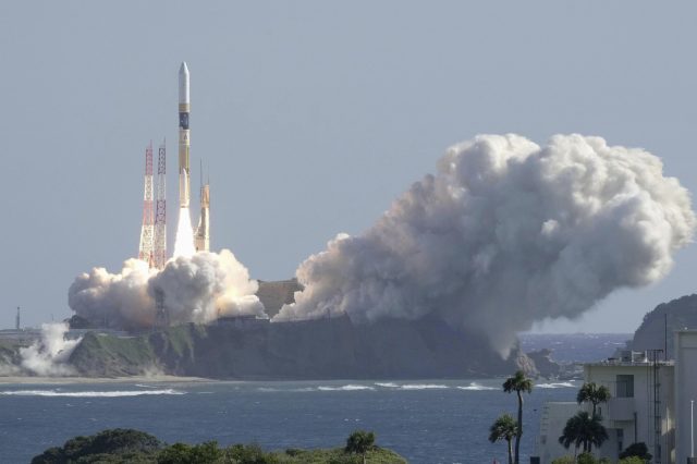 Japan Sends Rocket with Lunar Lander and X-ray Telescope Into Space. Credit-Kyodo News