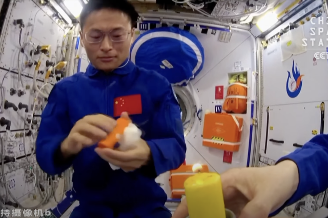 VIDEO: Playing With Fire Aboard the Chinese Space Station