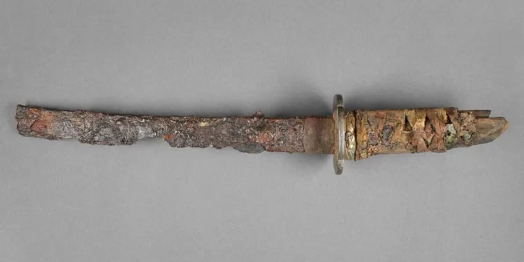 The richly-decorated sword from Japan that was found in Germany. Image credit: © Staachliche Museen zu Berlin, Museum für Vor- und Frühgeschichte / Anica Kelp.