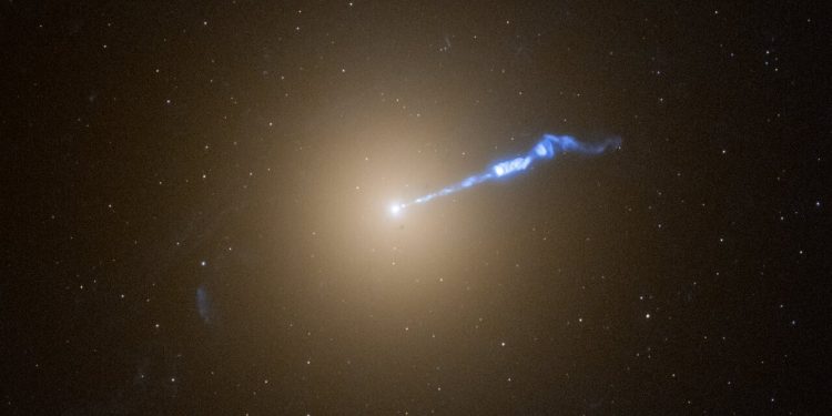 An image of the M87 galaxy captured by Hubble. Credit: NASA, ESA, A. Lessing (Stanford University), E. Baltz (Stanford University), M. Shara (American Museum of Natural History), J. DePasquale (Space Telescope Science Institute).