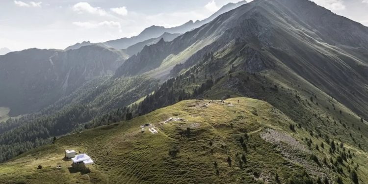 A stunning aerial shot captures the Roman military camp nestled in the Swiss Alps. (Photo credit: Andrea Badrutt, Chur).