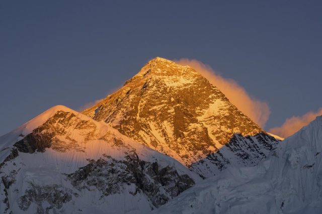 Mount Everest Keeps Growing as Rivers Shape Its Incredible Ascent