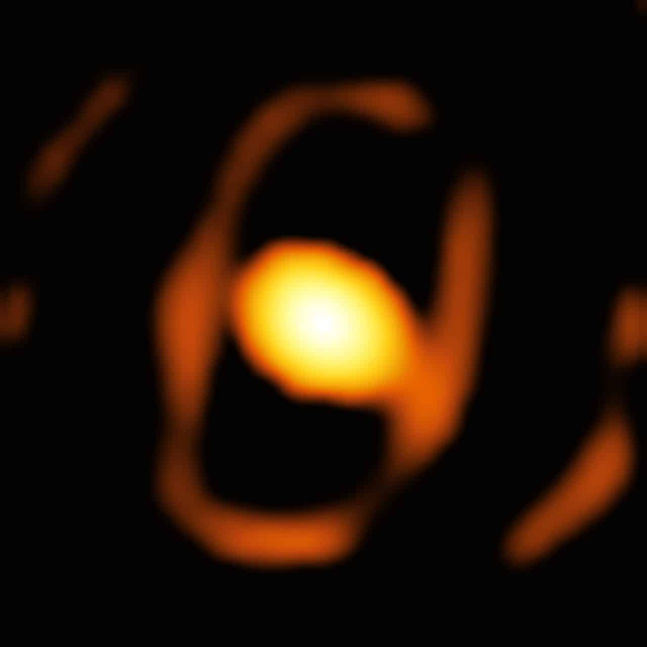 Actual photograph of the star WOH G64. Image Credit: ESO/K. Ohnaka et al.