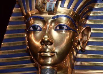The Surprising Mystery Behind King Tut’s Golden Mask: Was It Really Meant for Him?