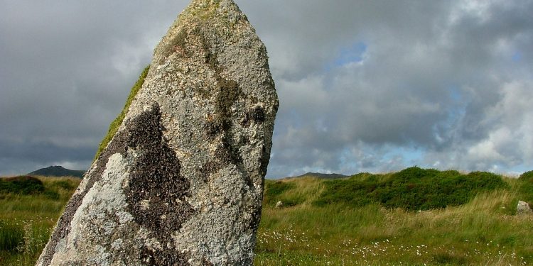 Hidden Secrets of a 5,500-Year-Old Monument Rewrite the Legend of King Arthur