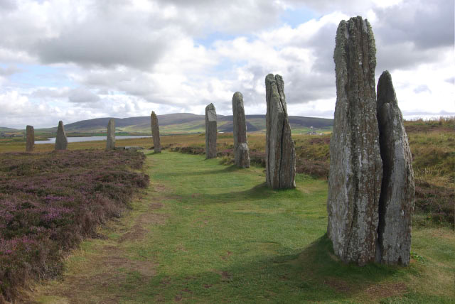 A nice view if the stones of the Ring of Brodgar. Wikimedia Commons.