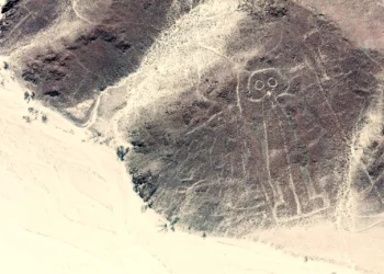 The desert lines that only make sense from the sky — and we still don’t know why