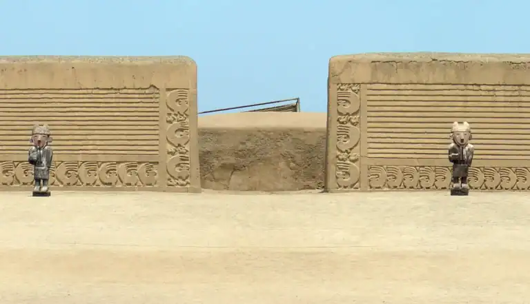 Chan Chan adobe guardians and burial platform architecture in Peru’s ancient coastal capital