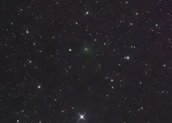 Deep exposures on 7 September 2025 show 3I/ATLAS wrapped in a green coma. (Credit: M. Jäger and Gerald Rhemann)