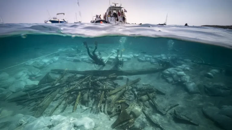 Archaeologists excavating the Ilovik–Paržine 1 Roman shipwreck in Croatia