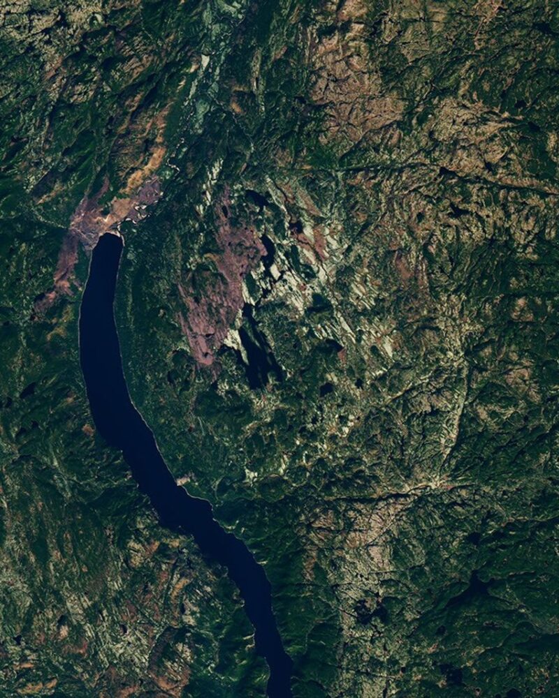 The circular Uhackatik impact structure in Quebec, with Lake Marsal near its centre, seen by Landsat 8.