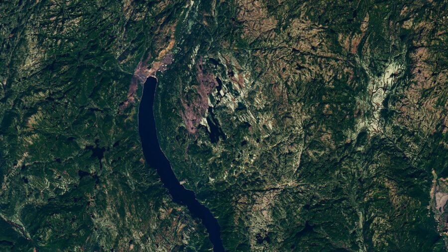 The circular Uhackatik impact structure in Quebec, with Lake Marsal near its centre, seen by Landsat 8.