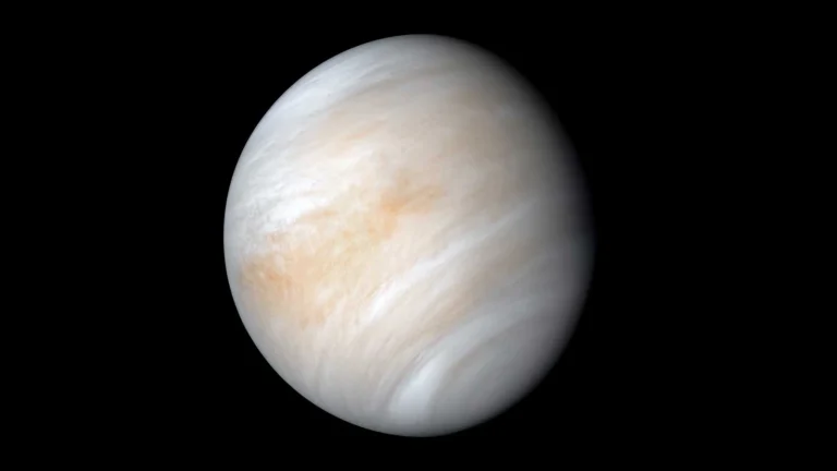 Mariner 10 view of Venus with its thick cloud cover
